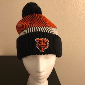 Youth Chicago Bears Cuff w/Pom Knit Beanie NWOT